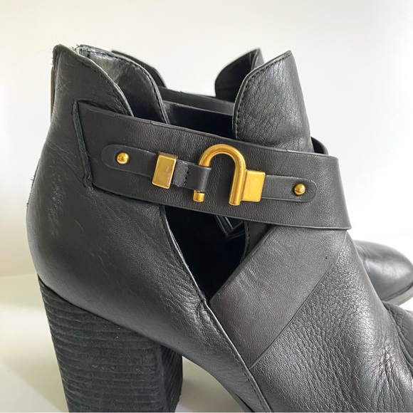Isola Larkin Leather Cutout Ankle Booties Block Heel Cross Strap Black Size‎ 7.5 - Picture 3 of 8